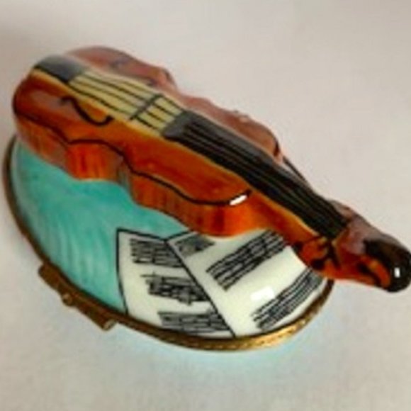 Limoges Peint Main PV Violin Porcelain Trinket Box Hand Painted Vintage